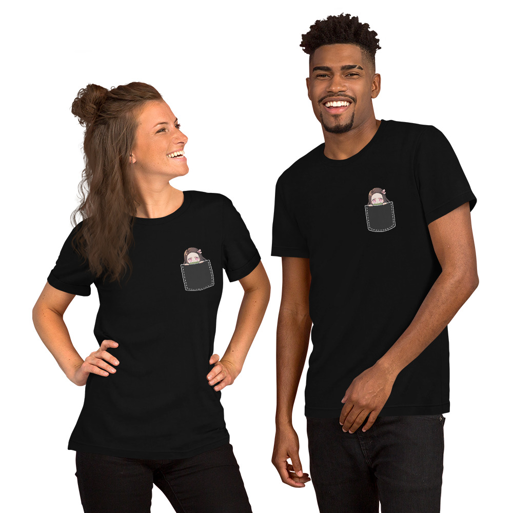 Demon Slayer Nezuko T-Shirt Unisex – Süßes Brusttaschen-Design – Schwarz oder Weiß – Größen S bis XXL 1 Demon Slayer Nezuko T-Shirt Unisex – Süßes Brusttaschen-Design – Schwarz oder Weiß – Größen S bis XXL